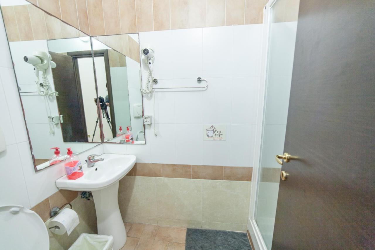 Double Room,750487805:JPEG